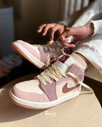 NIKE UrbanFlex